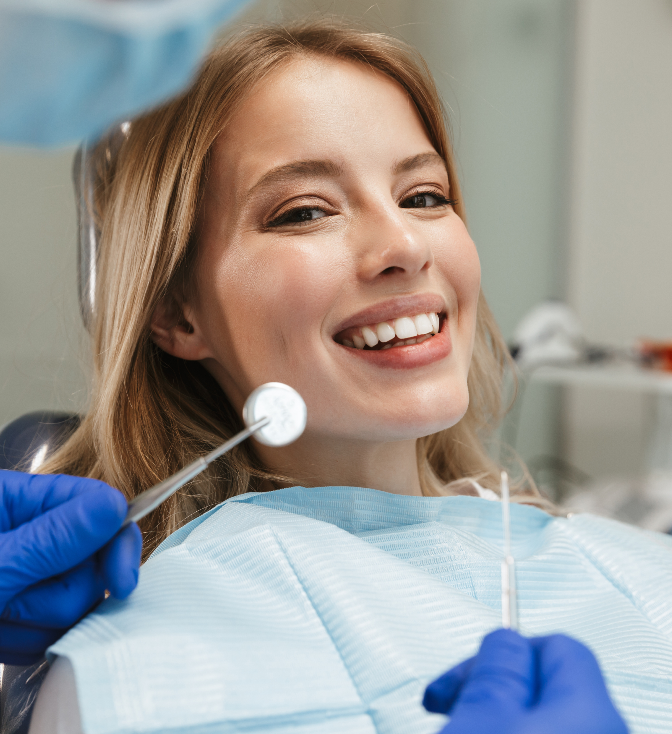 implant courounne dentaire Accueil Dr Johan Cinçon - Chirurgien-dentiste à La Teste-de-Buch