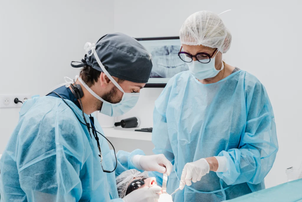 intervention dentaire implants